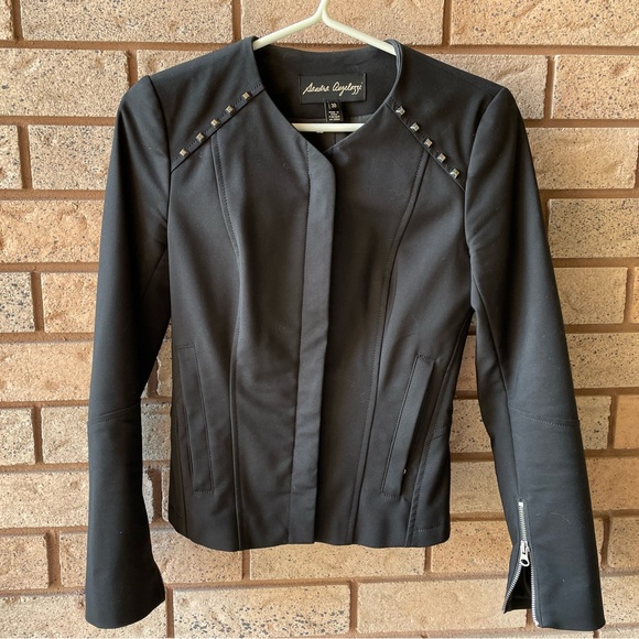 Black blazer - Picture 7 of 7